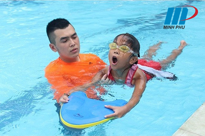 Phao tim tập bơi trẻ em