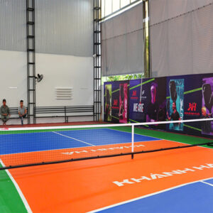 Trụ pickleball di động 303901-P cho bóng chạy qua